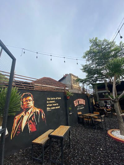 Six Gank Cafe Bali